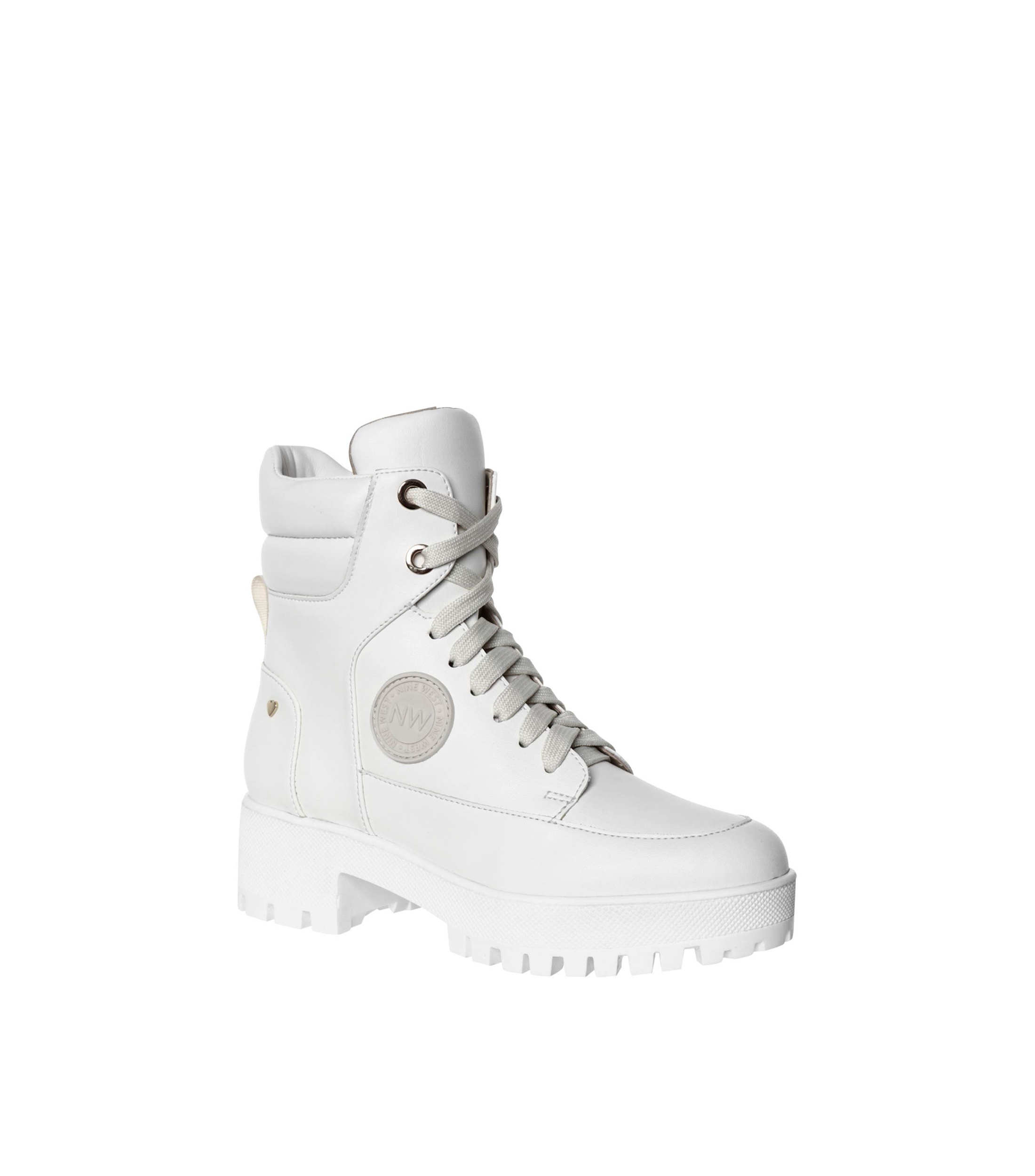 Nine West Kids Botas con tac n medio Ni a El Palacio de Hierro